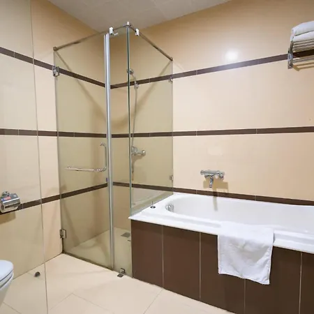 Cindy Hotel & Apartments - Khach San Can Ho O Trung Tam Tp Hai Phong Exterior photo